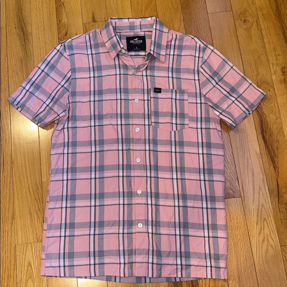 Hollister Men's Casual Pink and Gray Plaid Shirt size:S